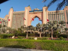 淺談中東電商市場發(fā)展?jié)摿υ趺礃? onerror=